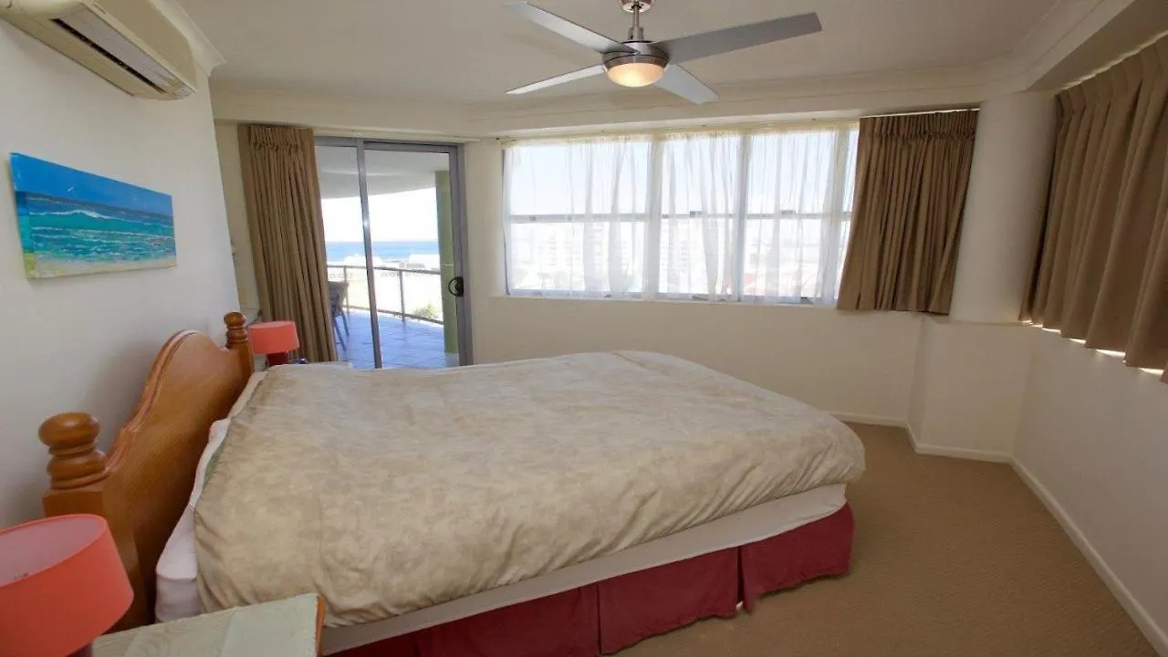 Pinnacles Unit 53 Caloundra Qld